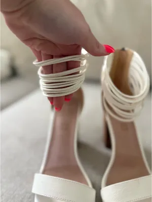 Oasis Society Heels thumbnail 4