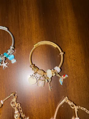 Set of 5 charm bracelets 4 gold 1 silver thumbnail 6