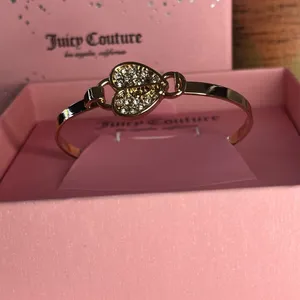 Juicy Couture Heart Bangle Bracelet Gift Box NWT thumbnail 3