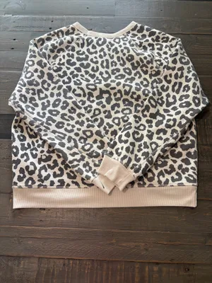 Grayson Threads Leopard Print Sweatshirt Jogger Set M/L Animal Print Lounge thumbnail 5