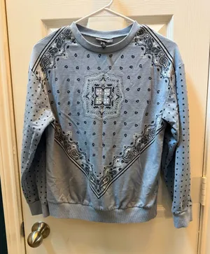ModCloth Light Blue Bandana-Print Crewneck Sweater size XS thumbnail 1