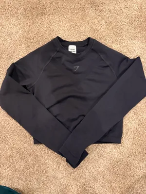 Gymshark Long Sleeve Crop thumbnail 2