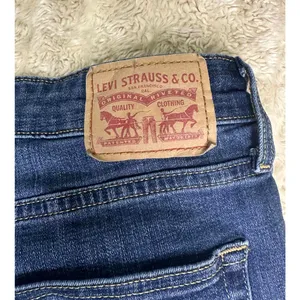 Levi's 721 High Rise Skinny modern classic medium wash denim jeans W31 L30 thumbnail 3