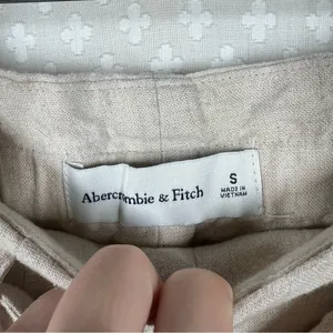 Abercrombie & Fitch Cream Linen Blend High Rise‎ Belted Shorts thumbnail 4