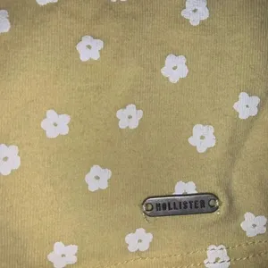 Hollister wrap cropped cami thumbnail 3