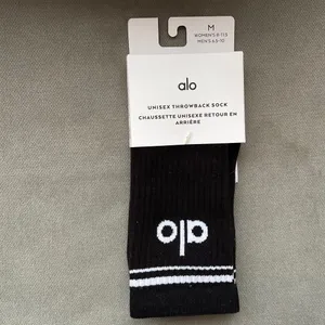 Alo Yoga Unisex Throwback Sock Black/White M thumbnail 2