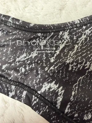 Beyond Yoga Snake Skin Criss Cross black yoga top small thumbnail 3