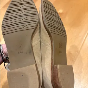 Talbots vintage suede lace up booties sz 6.5 beige thumbnail 5