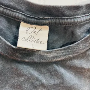 Oat Collective Merry‎ Mama Graphic T-Shirt Mineral Wash Charcoal Gray Red Large thumbnail 4