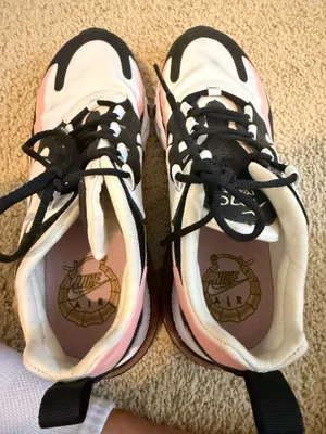 Nike 270 Air Max React Women’s Shoes thumbnail 4