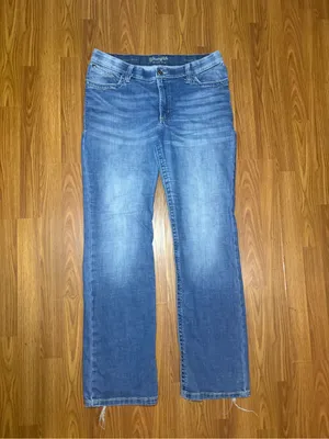 Wrangler Willow Ultimate Riding Jean Mid Rise Bootcut Embroidered Whiskered 34 thumbnail 3
