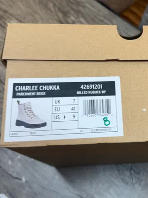 Dr. Martens Charlee‎ Boot - Women's size 9 thumbnail 3