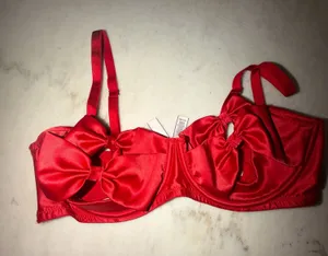 Victoria's Secret Bra thumbnail 1