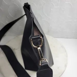 Leatherology Leather Crossbody Shoulder Purse Bag Black Gold Hardware Strap thumbnail 11