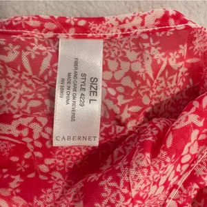 Cabernet Floral Pink and Cream Lace Women's Top thumbnail 4