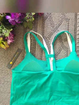 NWT Green Strappy Sports Bra Crop Top Size XL thumbnail 2