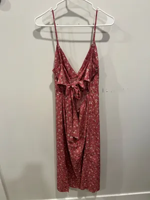 Forever 21 Rose-Pink Floral Midi Dress. Size large. Tie back detail. thumbnail 4