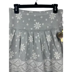 Princess Vera Wang Pleated Gray Sparkle Snowflake Knit Sweater Skirt M NWT thumbnail 4