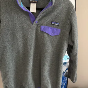 Patagonia Gray and Purple Jacket thumbnail 2