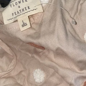 ✨HP✨Embroidered Polka Dot Puff Sleeves Blouse✨ Brown Size L thumbnail 3