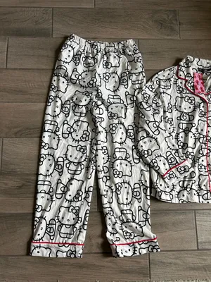 Hello Kitty White Pajama Set with Black Print and Pink Piping thumbnail 2