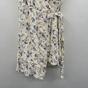 Reformation Ellwood Short Sleeve Wrap Mini Dress in Sinead White Blue Floral‎ M thumbnail 5