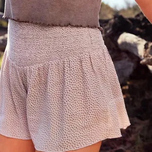 Aerie shorts thumbnail 2