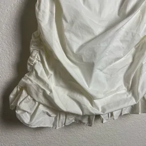 Tiger Mist Calayan White Ruched Strapless Bandeau Ruffle Hem Mini Dress Sz S thumbnail 4