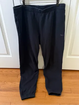 Aritzia Tna Cozy Fleece Perfect Sweatpant in Black thumbnail 2