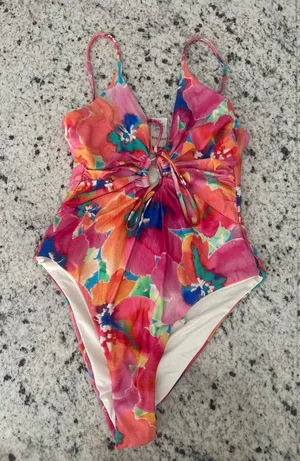 L*Space Lspace Piper One Piece 1pc Swimsuit in Flower Play sz S Small thumbnail 1