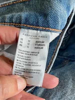 American Eagle Super High Rise Straight Jeans Size 12 Womens Light Wash Blue thumbnail 7