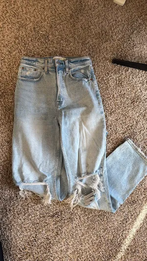 Abercrombie Jeans 90s Straight High-Rise Ultra thumbnail 2