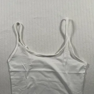 Women's Crop Cami Tank Top White Size XS Spaghetti Strap Scoop Neck Basic thumbnail 3
