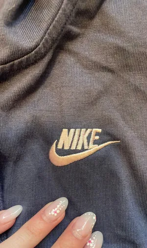 Nike Crop Jacket thumbnail 2