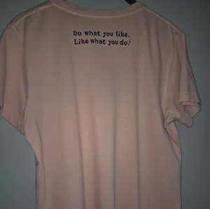 Life Is Good "Class Dismissed" Pink Graphic tee happy message T-Shirt thumbnail 3