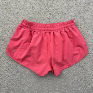 Lululemon Hotty Hot Shorts Low Rise 2.5" Lip Gloss Pink Athletic Women's 8 thumbnail 2