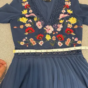 ASOS DESIGN Floral Embroidered Lace Pleated Midi Dress - Navy | Size 2 thumbnail 11