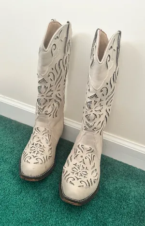 White boots Roper Size 6 thumbnail 1
