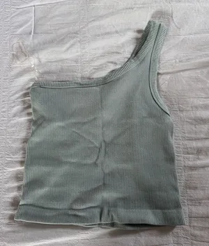 Dry Goods Tank Crop thumbnail 1