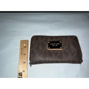 Michael Kors Zip Around Wallet Womens Brown Signature Logo‎ Monogram thumbnail 5