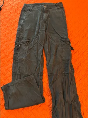 American Eagle Black Cargo Pants thumbnail 1