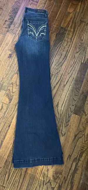 Shyanne Jeans Flare High-Rise thumbnail 1