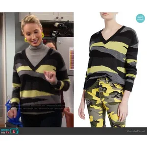 Pam & Gela Sweater Womens V-Neck Abstract Camo Intarsia M Grey Yellow Black‎ thumbnail 3