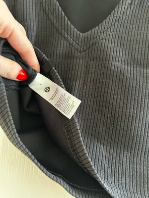 Lululemon Crop Tank thumbnail 6