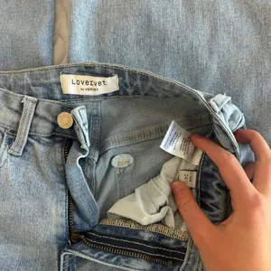 Loveret Straight Leg Jeans thumbnail 3