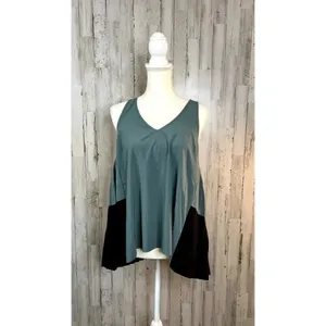 NWT Athleta Women's Small Pleated Deep Ocean Teal Sleeveless V-Neck‎ Tank Top thumbnail 2