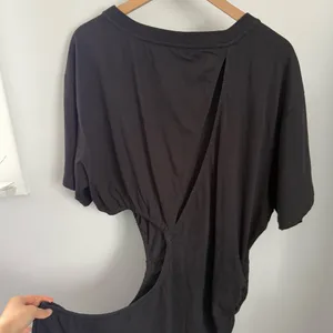 Anthropologie Celandine Large‎ NEW Short-Sleeve Cutout Fitted Mini Dress Black Crew Neck thumbnail 8