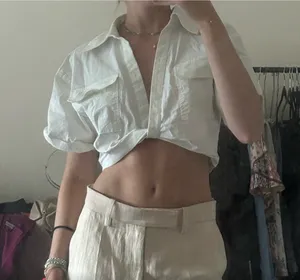 Crop Top thumbnail 2