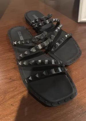 Steve Madden Sandals thumbnail 1