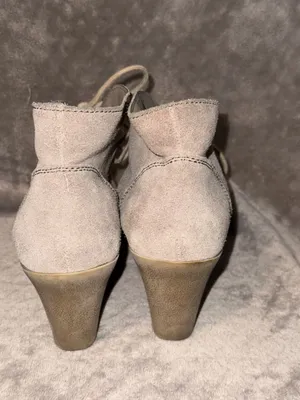 White Mountain Suede Lace-Up Wedge Ankle Boots Size 8.5M thumbnail 4